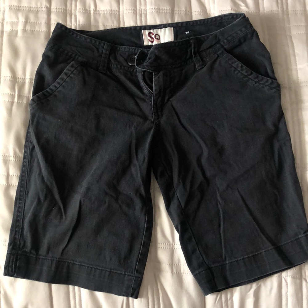 SO -Used Women’s black shorts - Picture 1 of 4